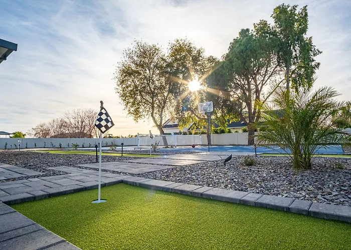 Vakantiehuis The Epic An Acre Of Fun For Everyone